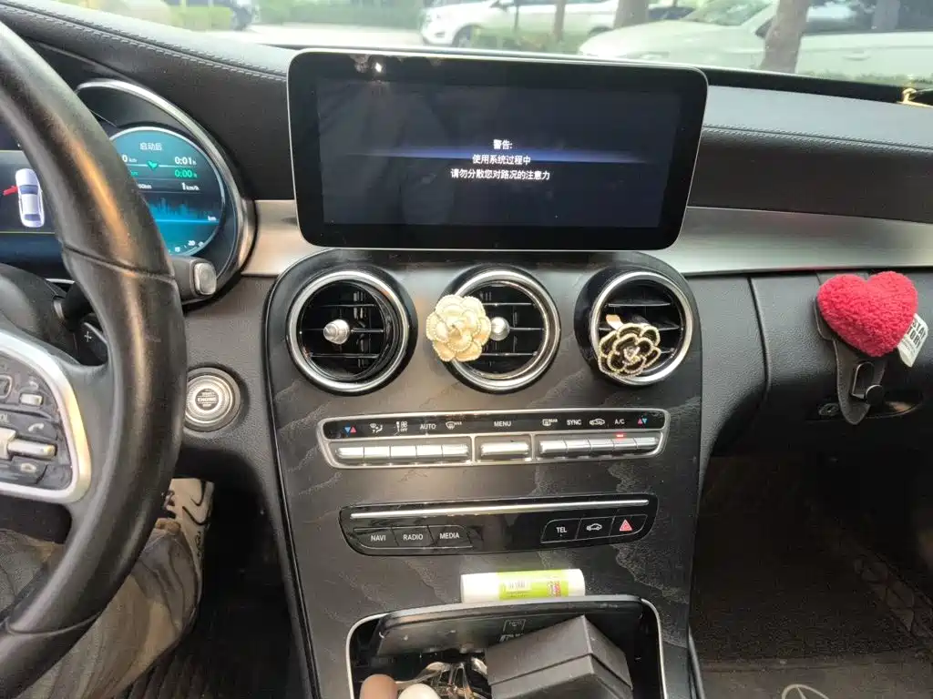 Mercedes-Benz C-Class — миниатюра 9