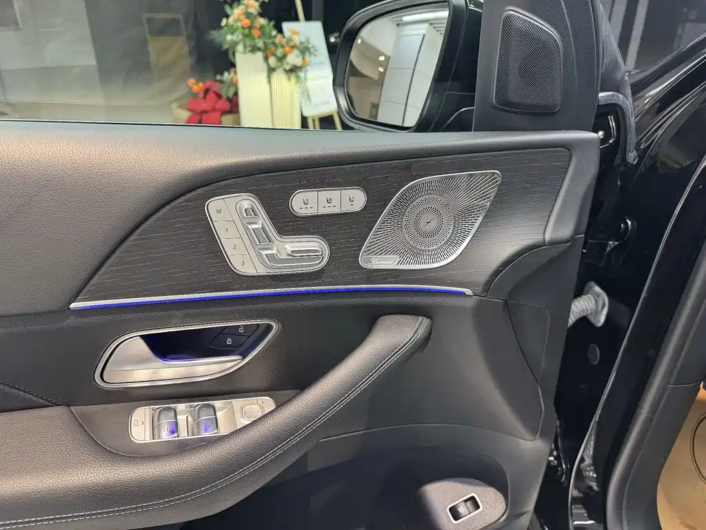 Mercedes-Benz GLE (Import) — миниатюра 8