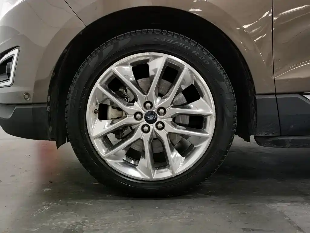 Ford Edge — миниатюра 17