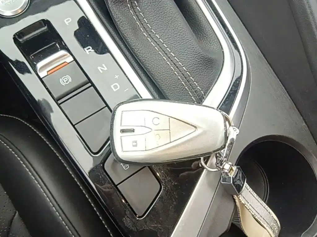 Changan Eado — миниатюра 9
