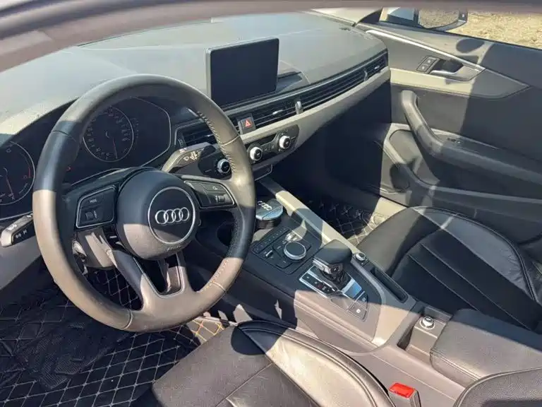 Audi A4L — миниатюра 2