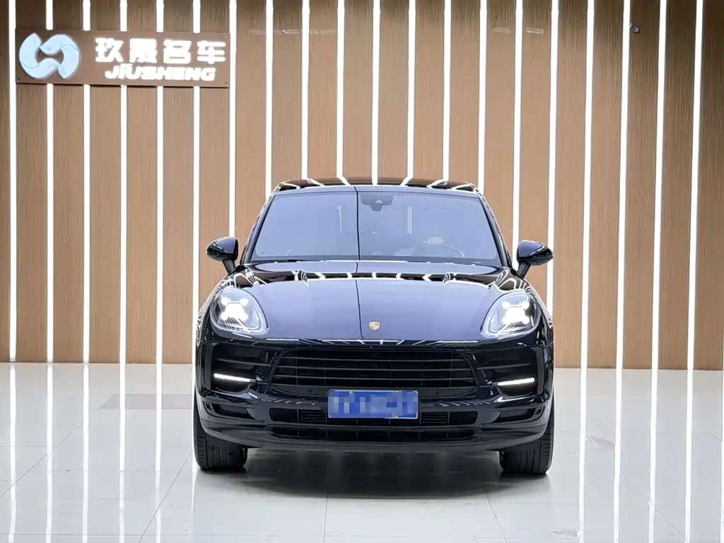 Porsche Macan — миниатюра 2