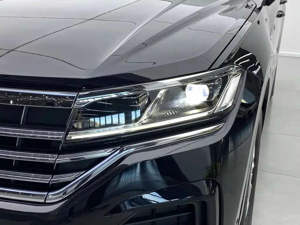 Volkswagen Touareg — миниатюра 6