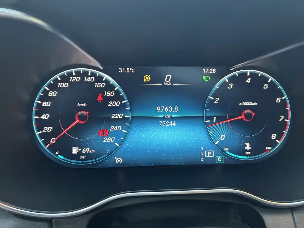 Mercedes-Benz C-Class — миниатюра 17