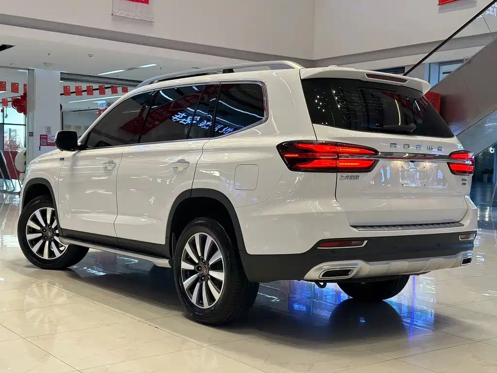 Roewe RX8 — миниатюра 6