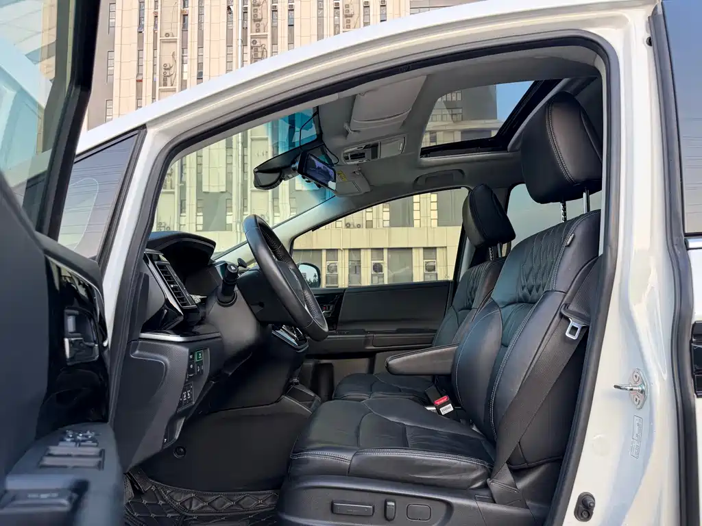 Honda Elysion — миниатюра 8