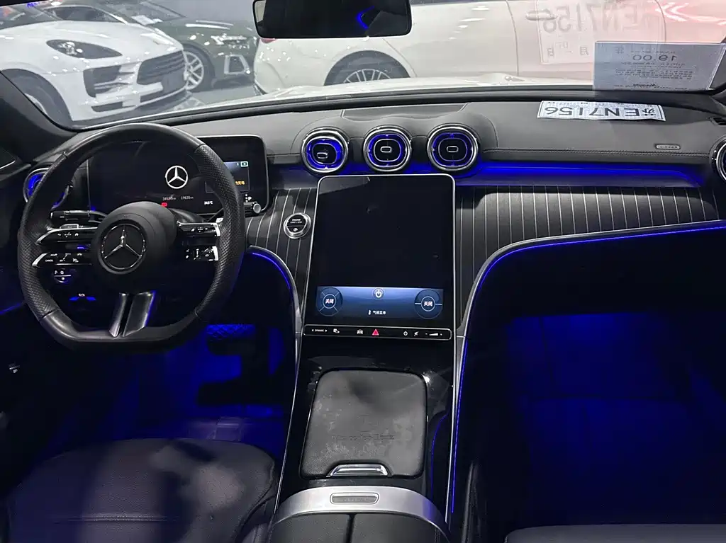 Mercedes-Benz C-Class — миниатюра 14