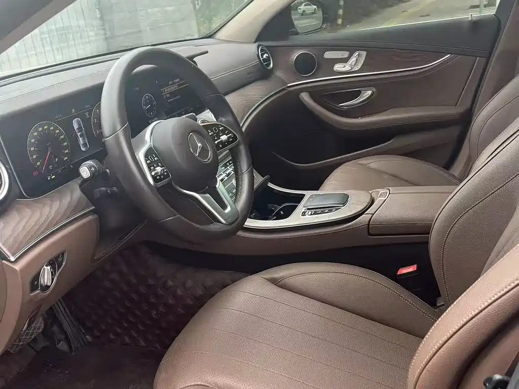 Mercedes-Benz E-Class E 2020 E 300 L Fashion