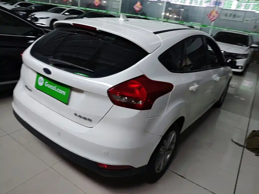 Ford Focus — миниатюра 7