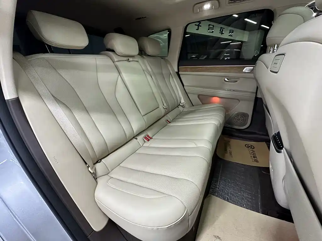 AITO ASK THE WORLD M7