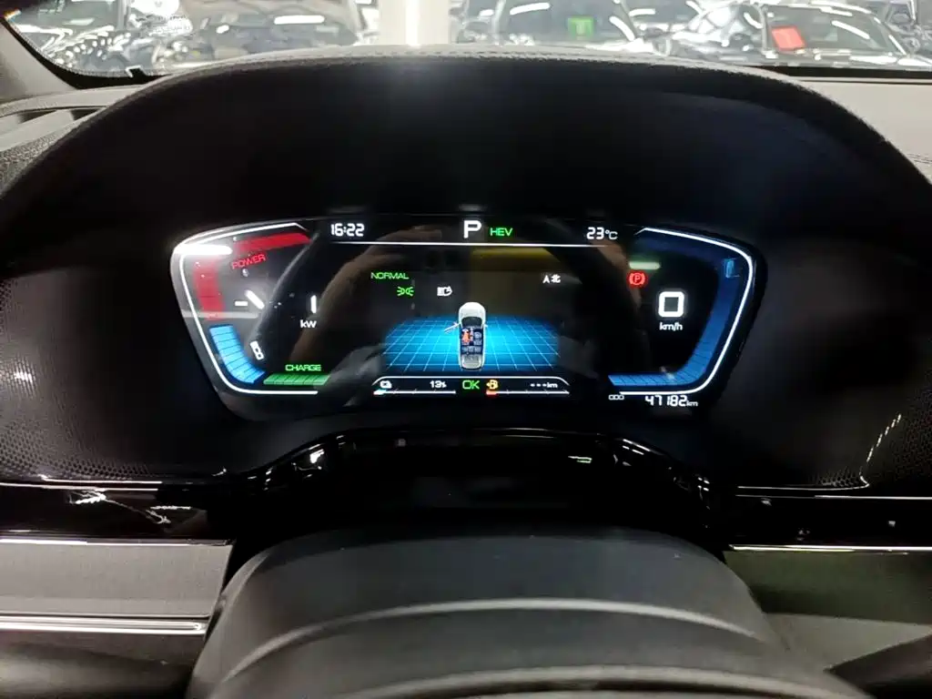 BYD Tang New Energy — миниатюра 12