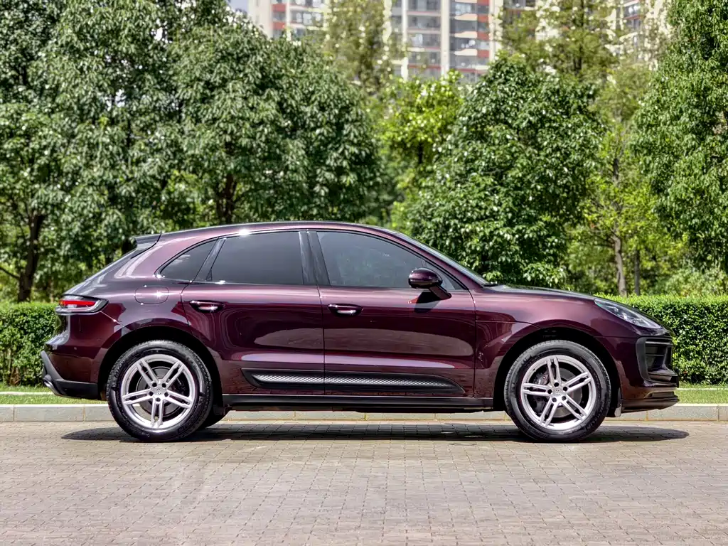 Porsche Macan — миниатюра 3