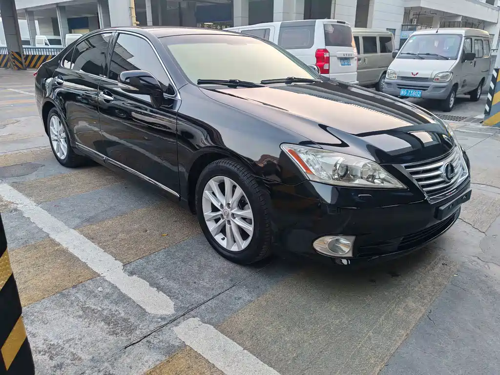 Lexus ES — миниатюра 3