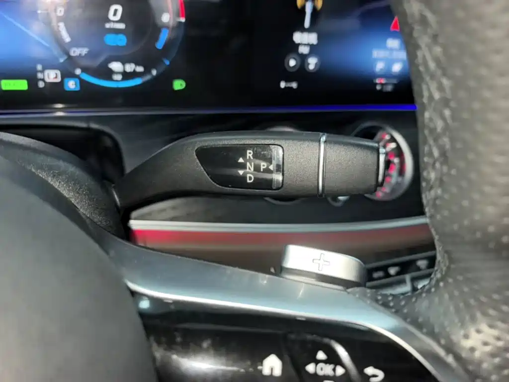 Mercedes-Benz E-Class New Energy — миниатюра 14