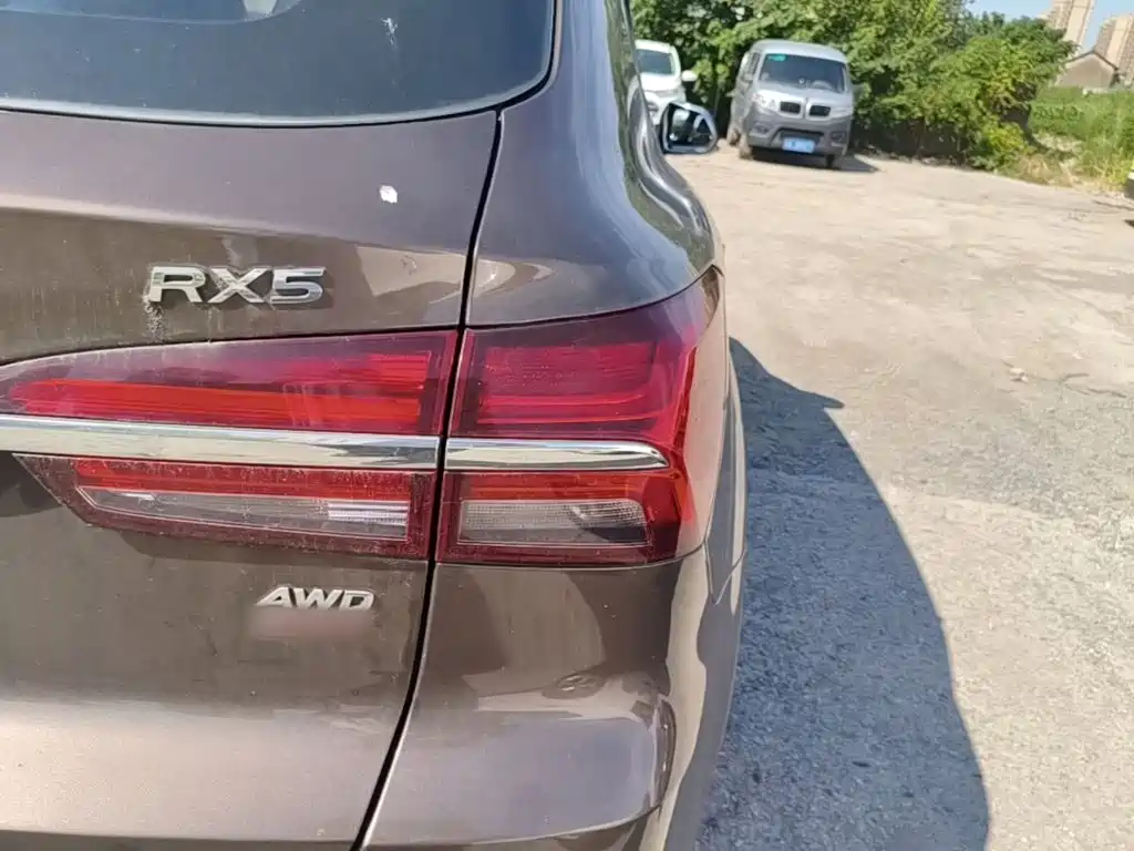 Roewe RX5 — миниатюра 8