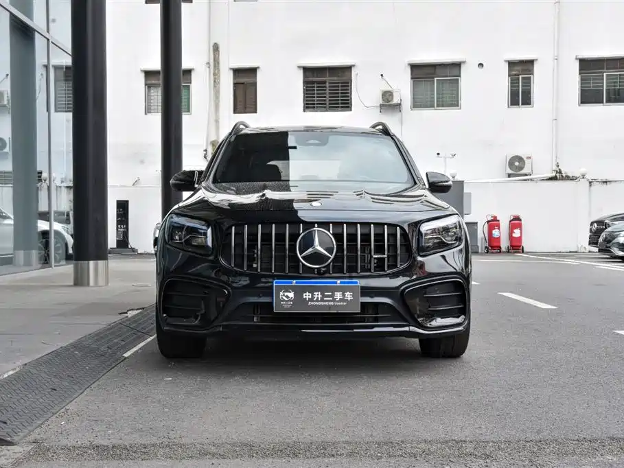 Mercedes-Benz GLB AMG — миниатюра 2