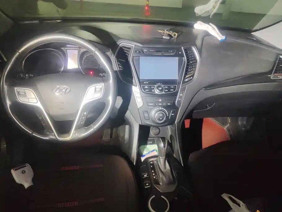 Hyundai Santa Fe — миниатюра 12
