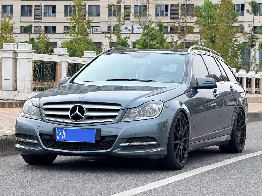 2013 Mercedes-Benz C-klasse - zdjęcie 1 z 10