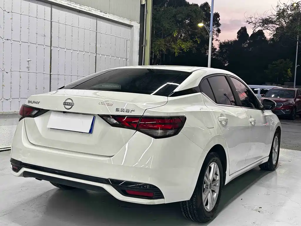 Nissan Sylphy — миниатюра 8
