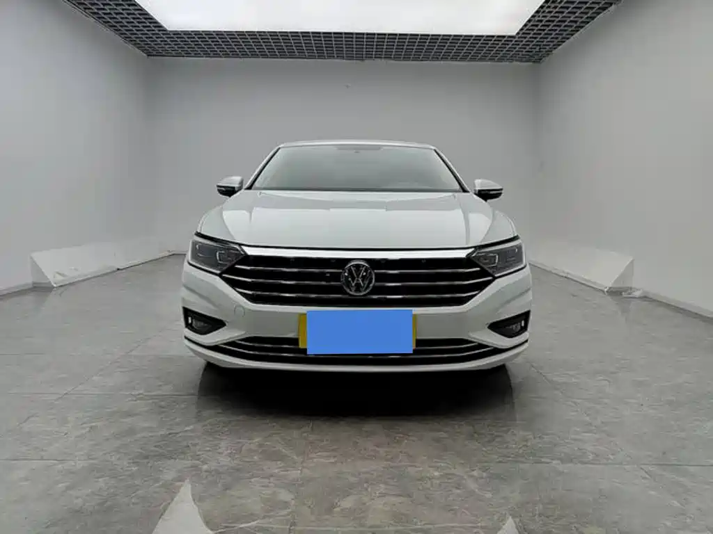 Volkswagen Sagitar 2022