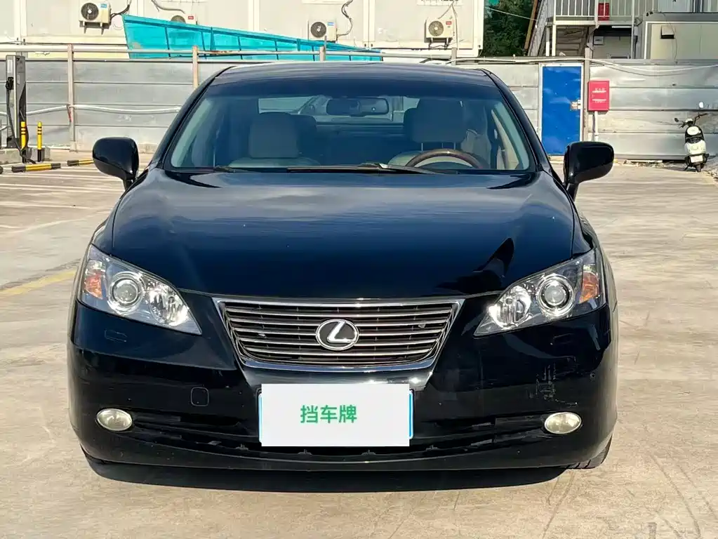 Lexus ES — миниатюра 2