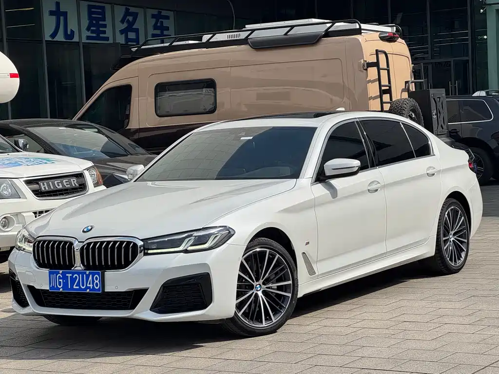 BMW 5 Series 2022