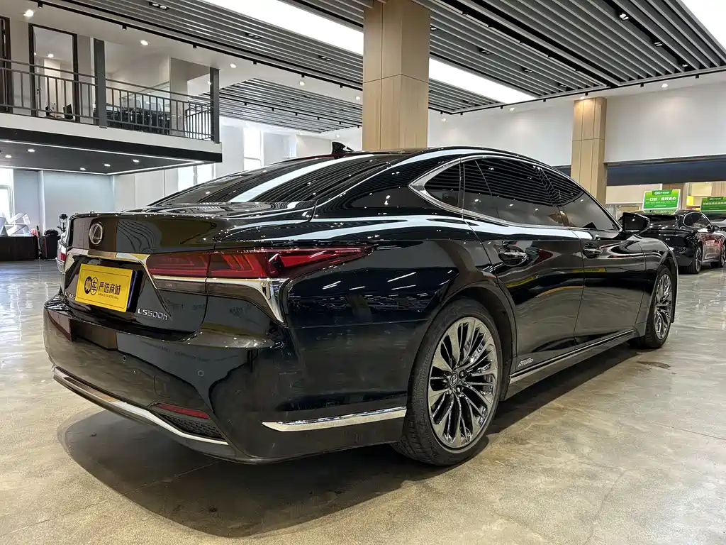 Lexus LS 2018 500h Executive V