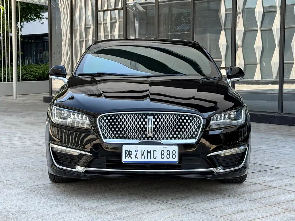 Lincoln MKZ 2019 2.0T Premium V
