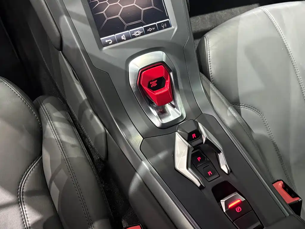 LAMBORGHINI HURACÁN