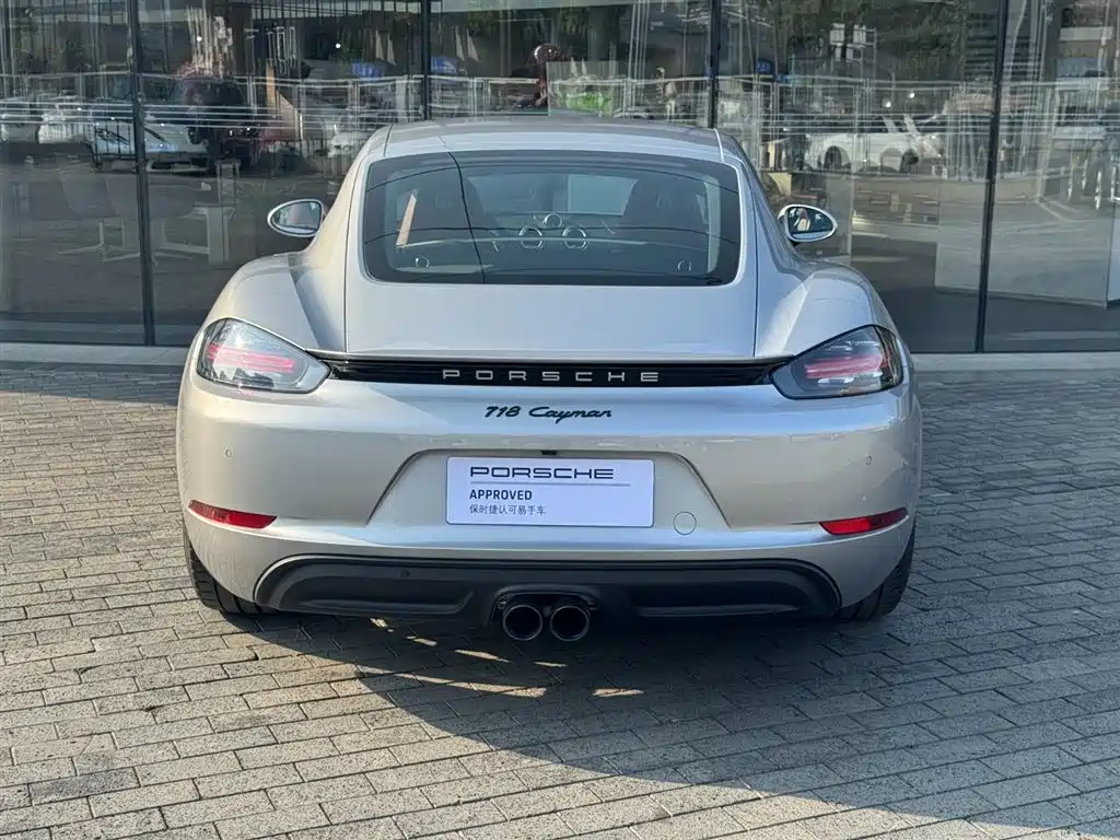 PORSCHE 718
