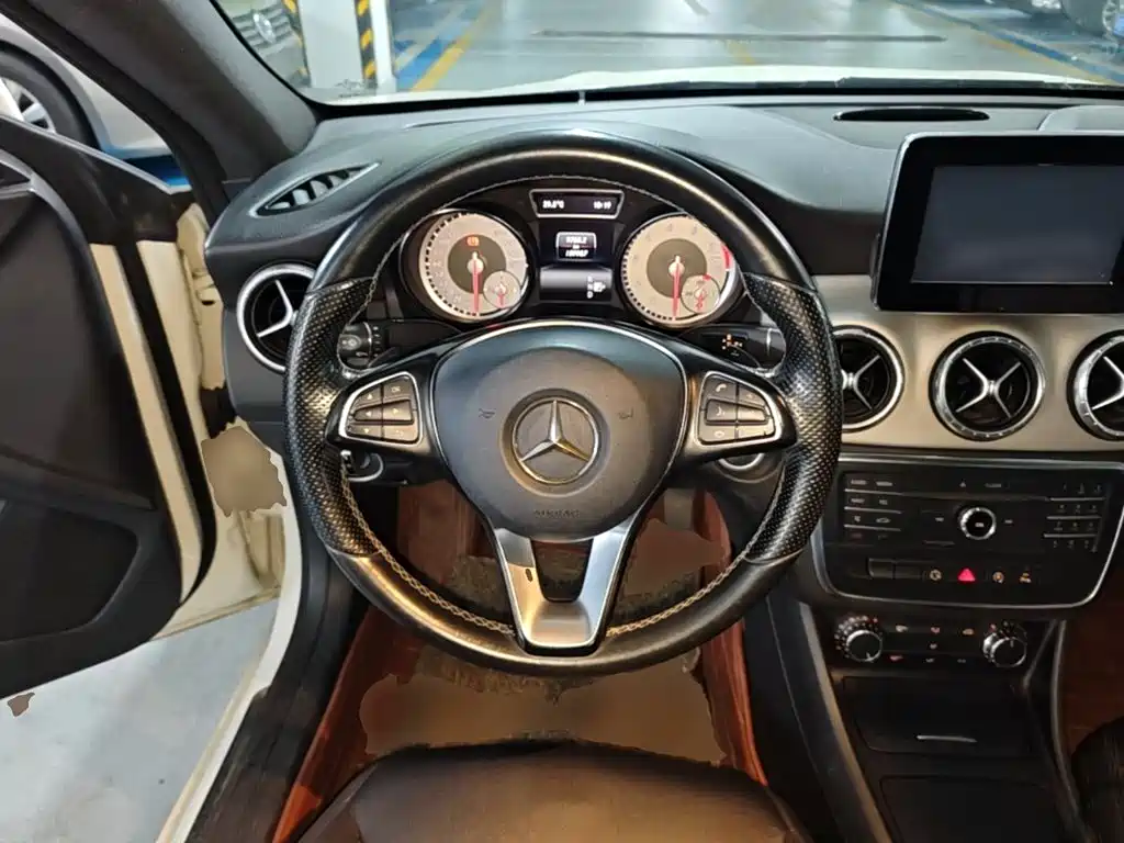 Mercedes-Benz CLA (Import) — миниатюра 11
