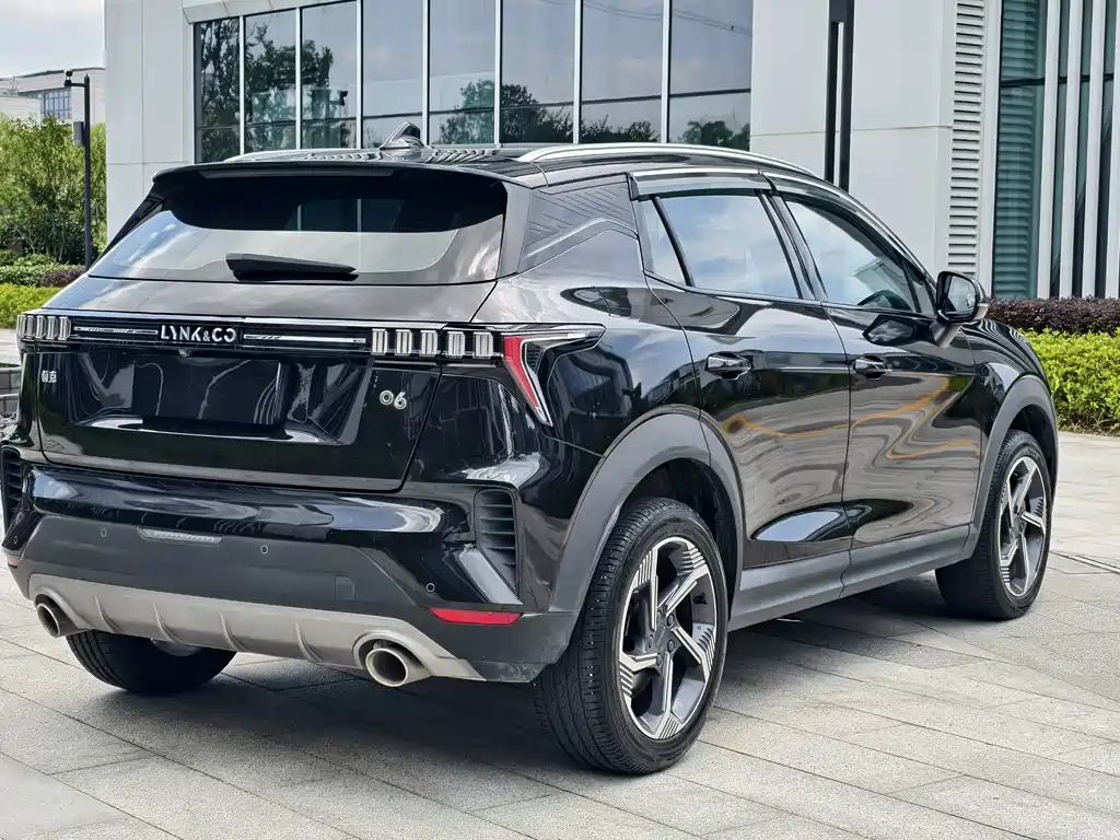 Lynk & Co 06 — миниатюра 4