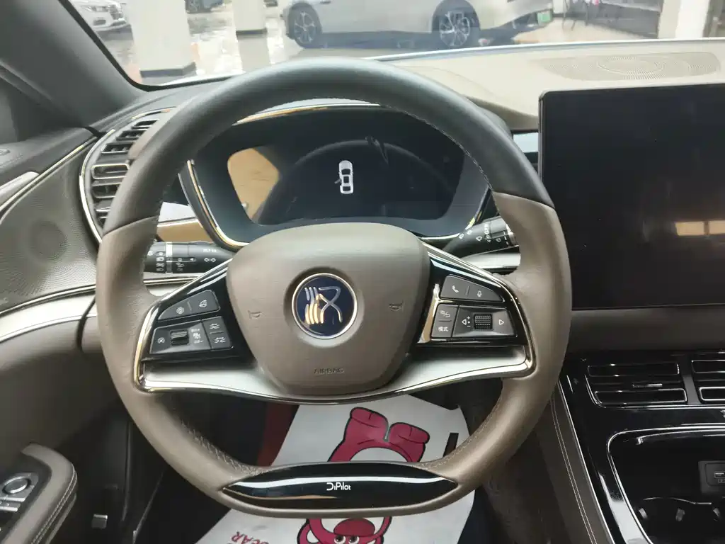 BYD Han — миниатюра 10