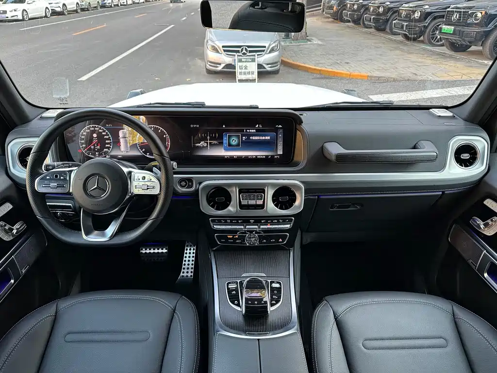 Mercedes-Benz G-Class — миниатюра 13