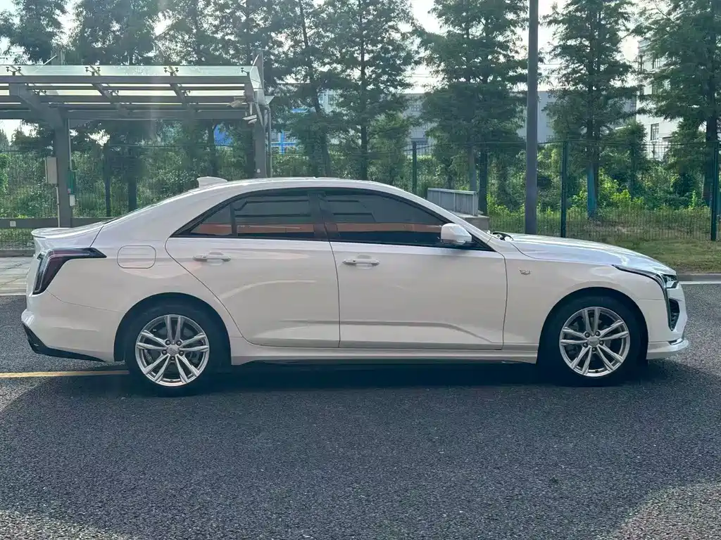 Cadillac CT4 — миниатюра 6