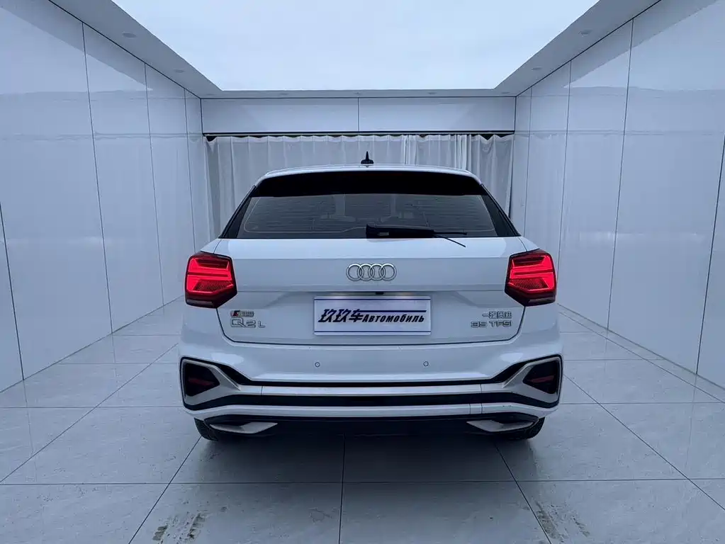 Audi Q2L — миниатюра 5