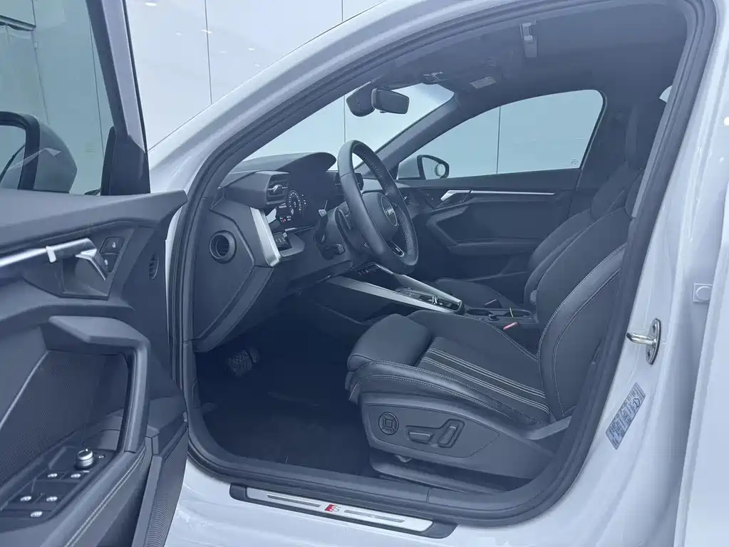 Audi A3 — миниатюра 10
