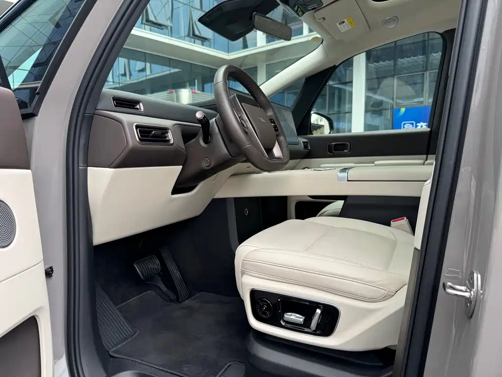 Li Auto Li MEGA — миниатюра 9