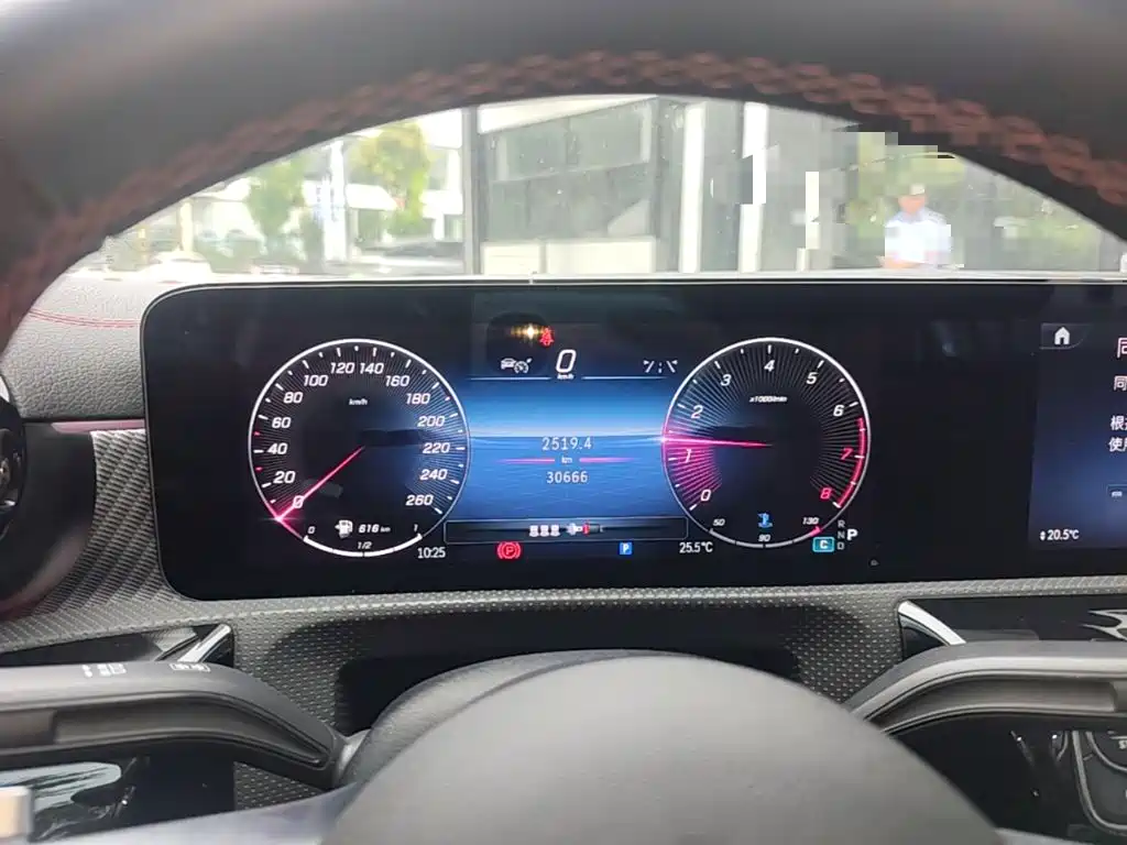 Mercedes-Benz A-Class — миниатюра 12