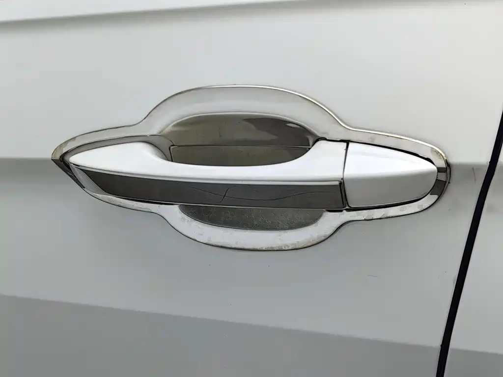 Volkswagen Tiguan L — миниатюра 18
