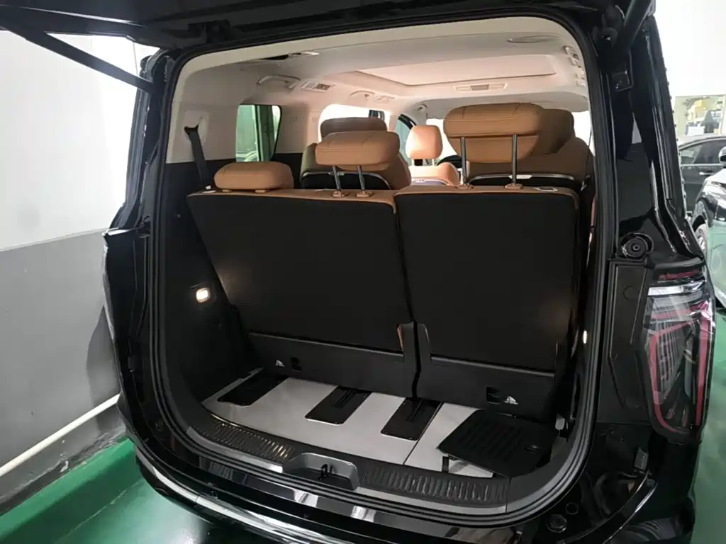Hongqi Hongqi HQ9 PHEV — миниатюра 19