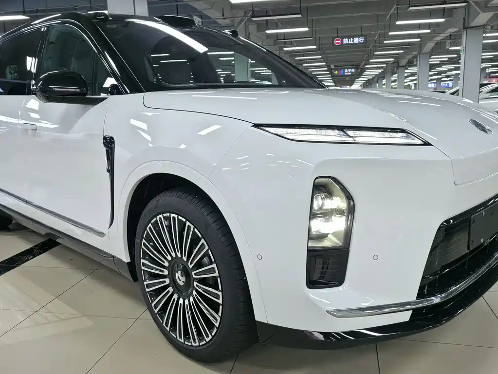 NIO ES8 2026 мест Executive Luxury