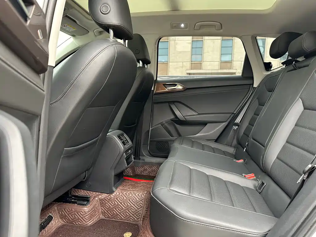 Volkswagen Tharu 2022 280TSI Luxury