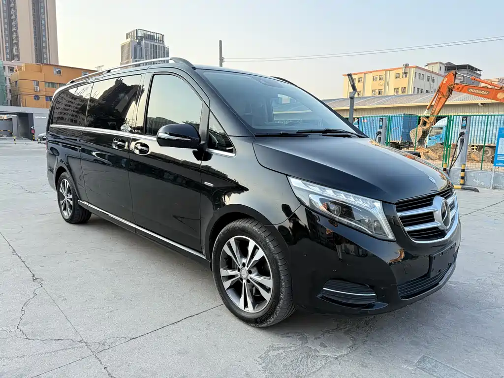 MERCEDES-BENZ V CLASS