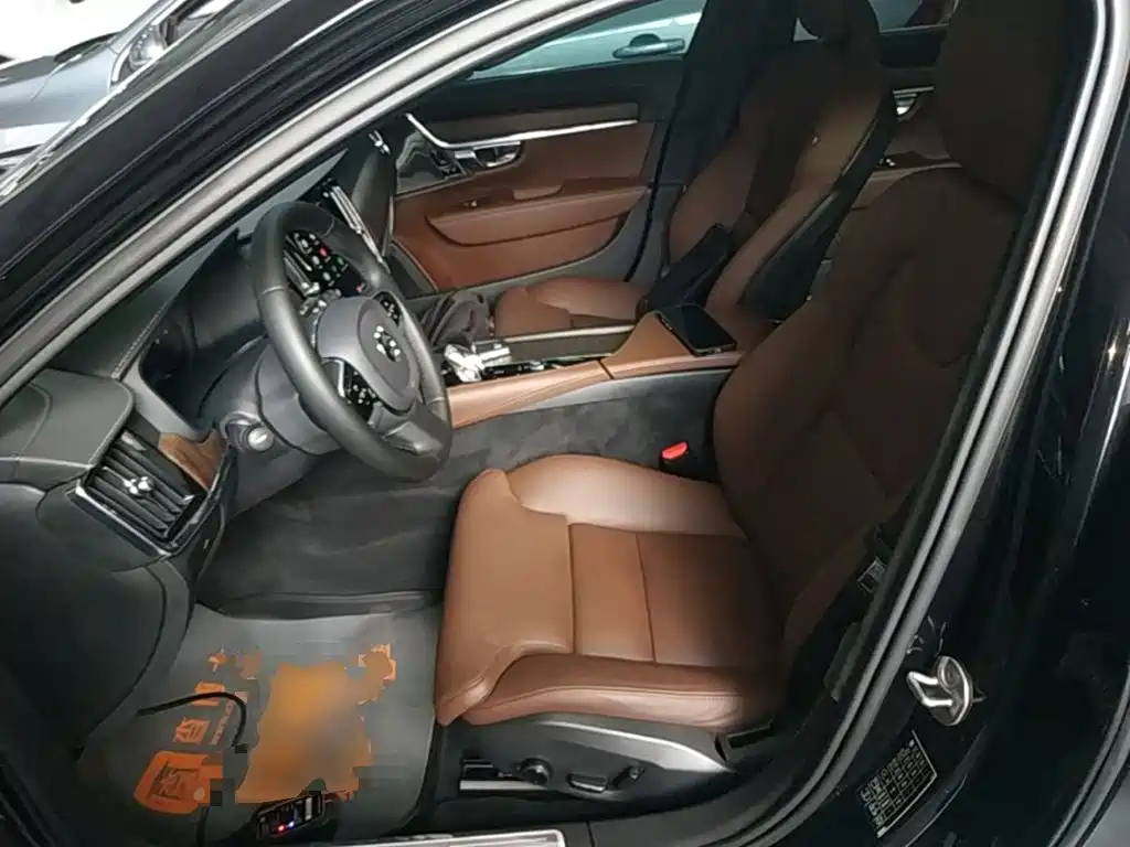Volvo S90 — миниатюра 15