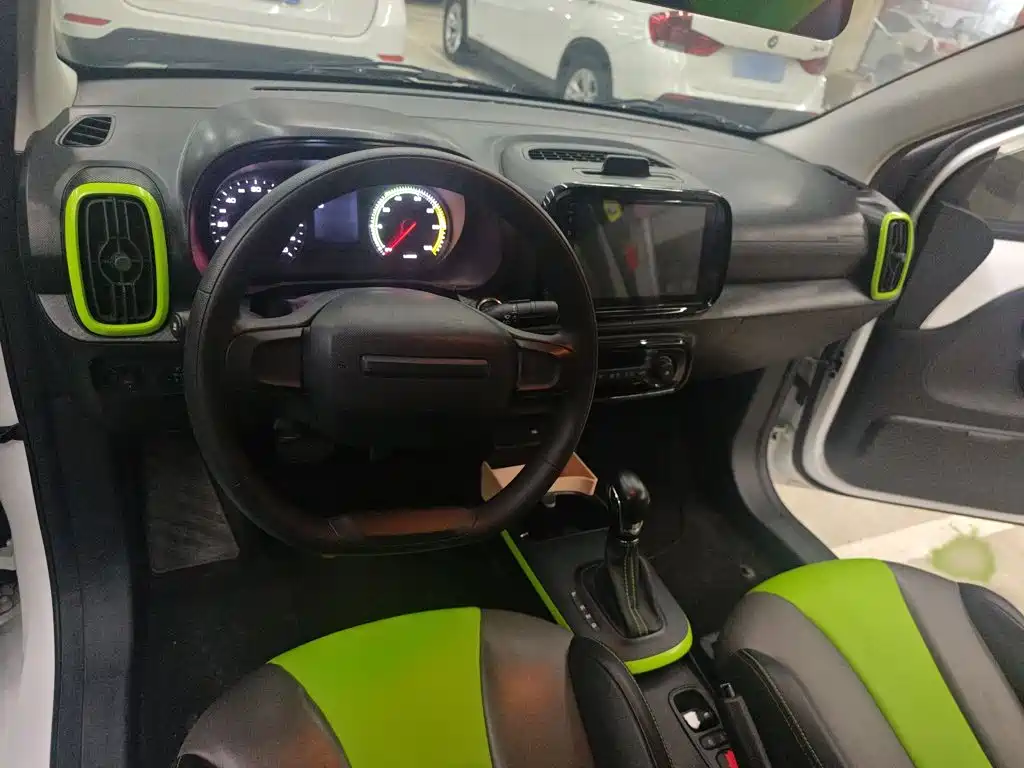 Roewe Clever — миниатюра 14