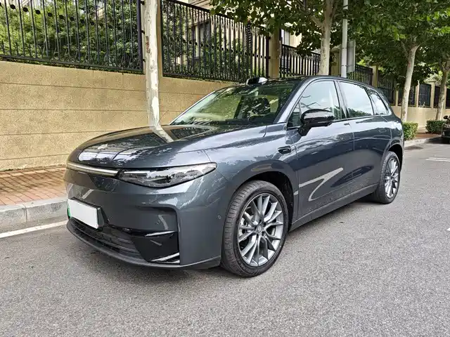 ZERO-RUNNING CAR ZERO RUN C10 2024