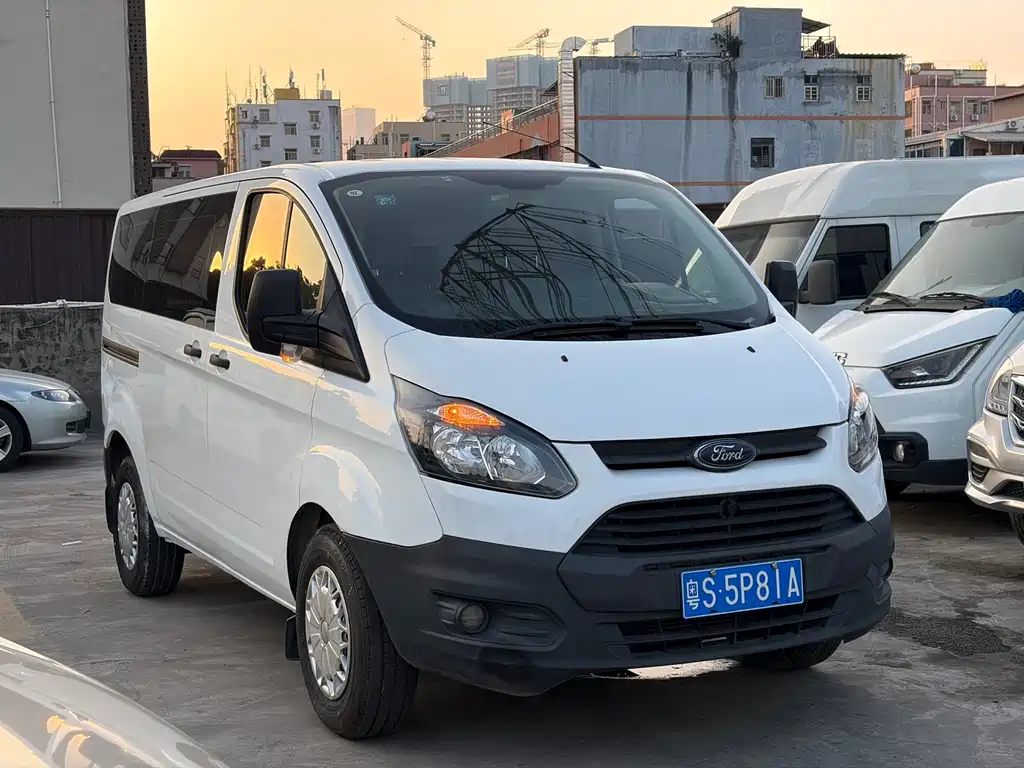 Ford Transit — миниатюра 2