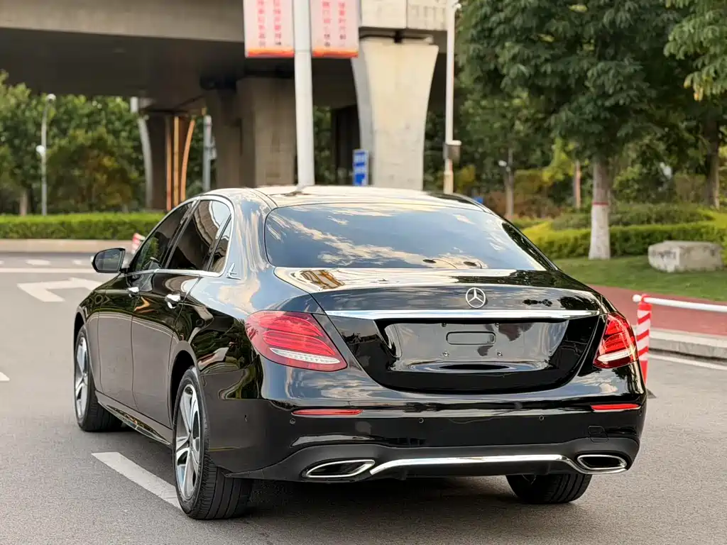 Mercedes-Benz E-Class E 2019 E 200 L Sport