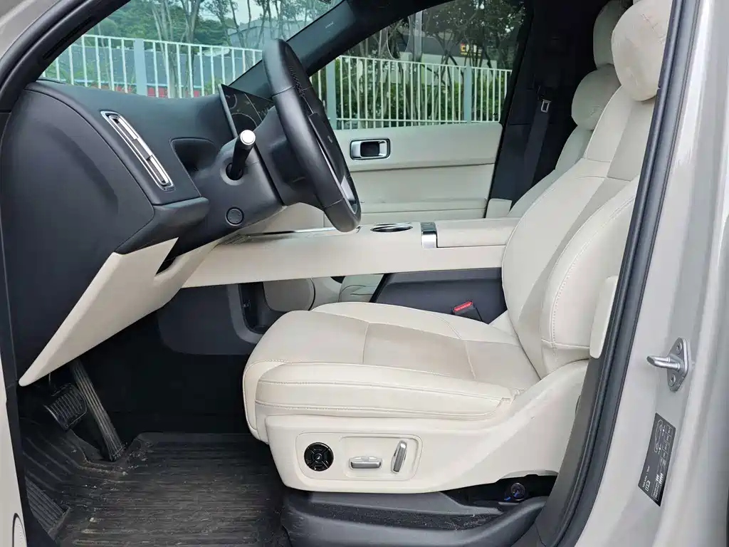 Li Auto Li L6 — миниатюра 5